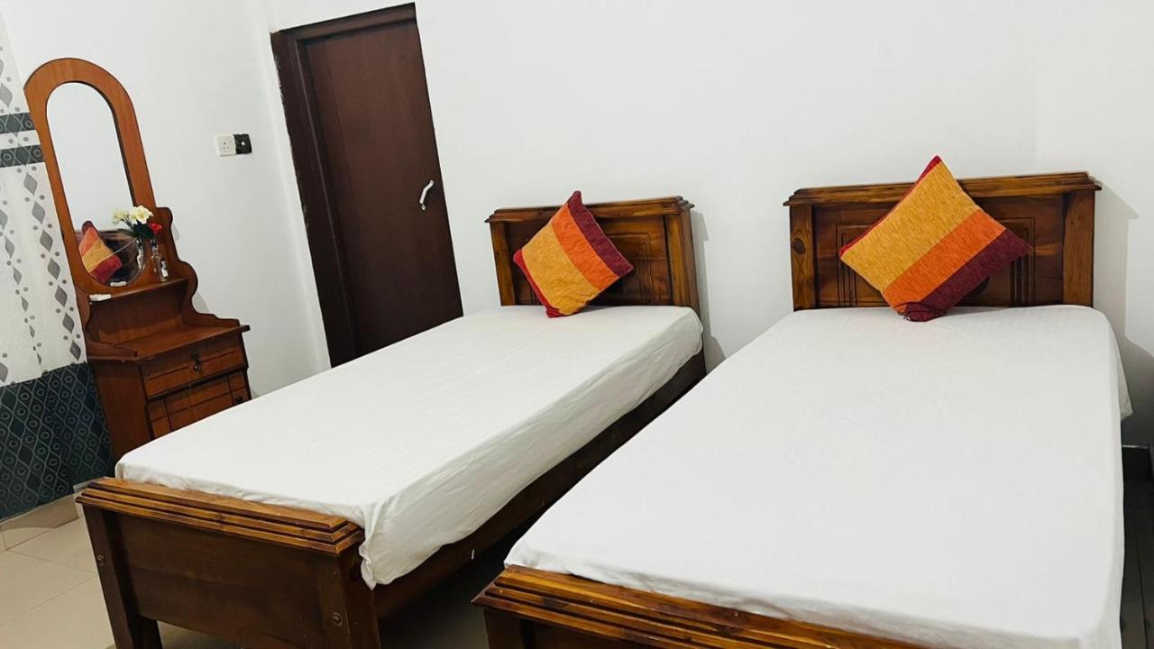 Village Feel Home Stay Sigirîya Extérieur photo